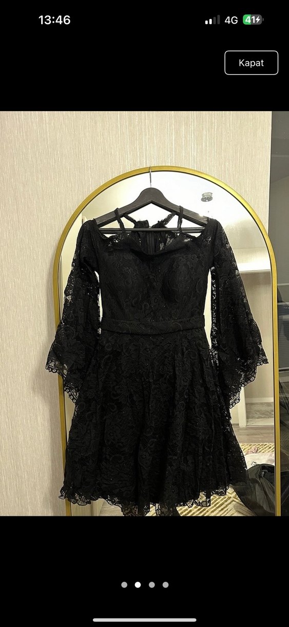 Dantel Detaylı Siyah Kısa Gotik Abiye - Görsel 2