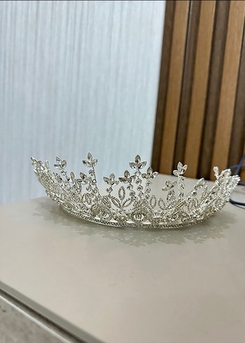 Payetli Modern Klasik Gelin Tacı - Görsel 2