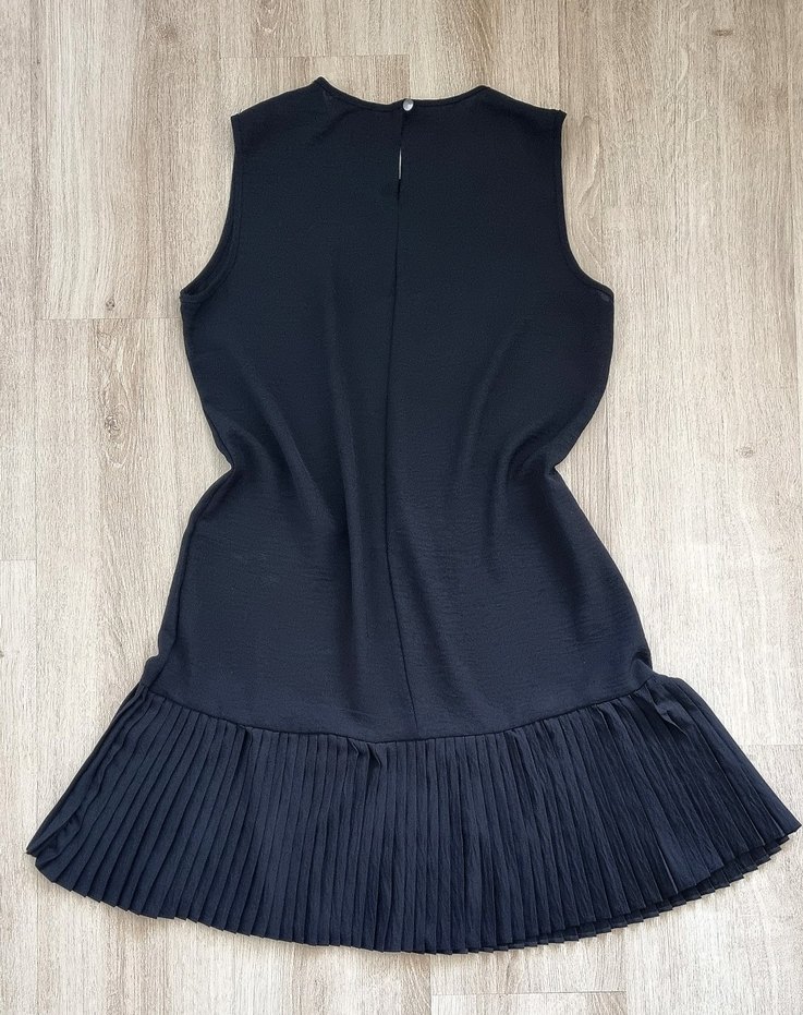 Siyah Pilili Kolsuz Midi Triko Elbise - Görsel 3