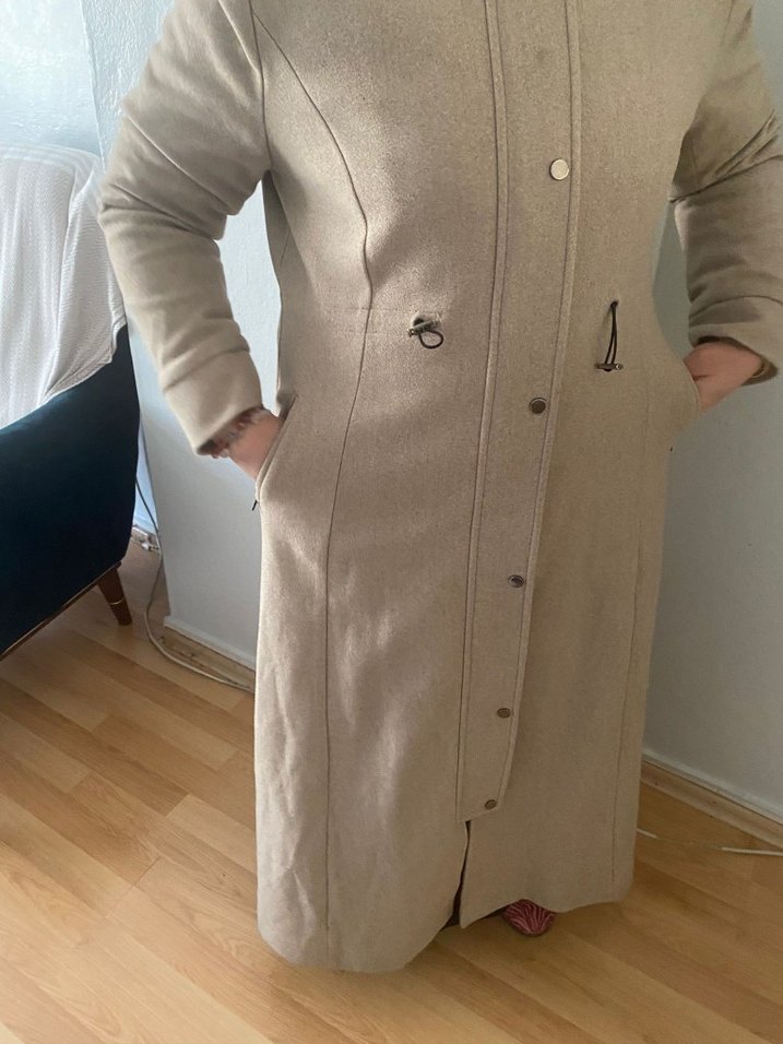 Düğmeli Bej Midi Kaban - Görsel 2