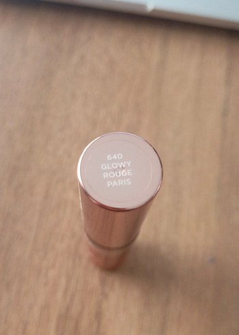  Beden Renk L'Oréal Paris Kırmızı Parlak Likit allık
