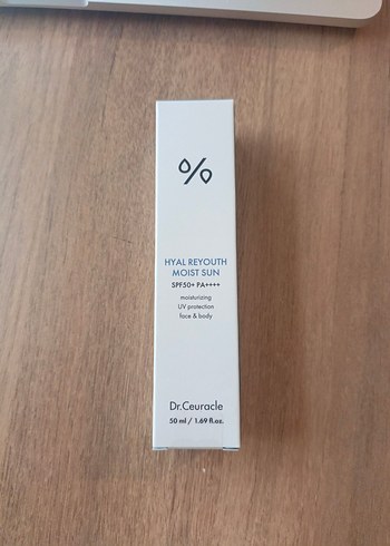 Dr.Ceuracle Hyal Reyouth Nemlendirici Güneş Kremi SPF50+ PA++++