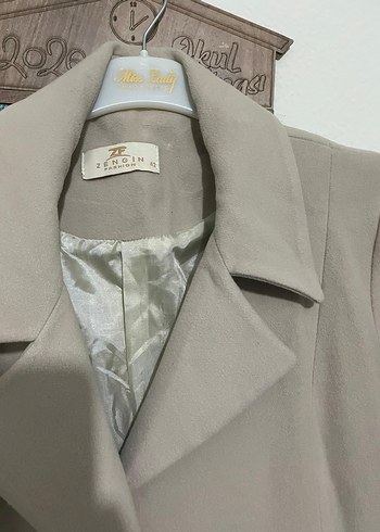 Bej Uzun Kadın kaşe kaban - Görsel 4