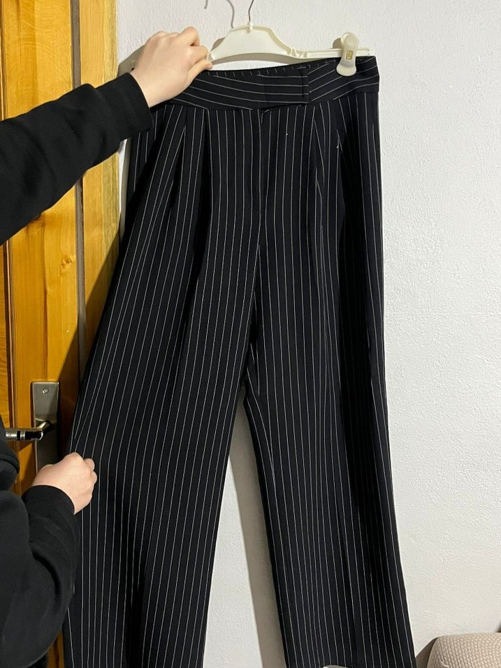 Düğmeli Siyah Çizgili Kadın Blazer Ceket - Görsel 4