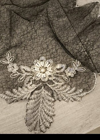 Siyah İşlemeli Masa Örtüsü Seti - Görsel 4