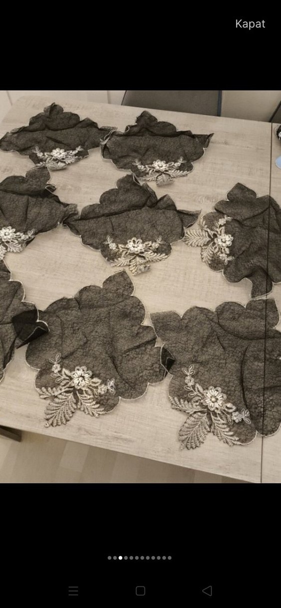 Siyah İşlemeli Masa Örtüsü Seti - Görsel 3