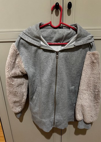 bershka m
