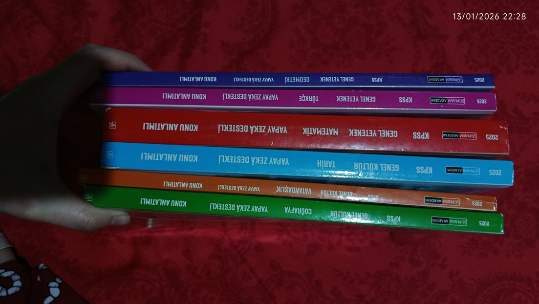 Yapay Zeka Destekli KPSS Konu Anlatımlı Kitap Seti - Görsel 2