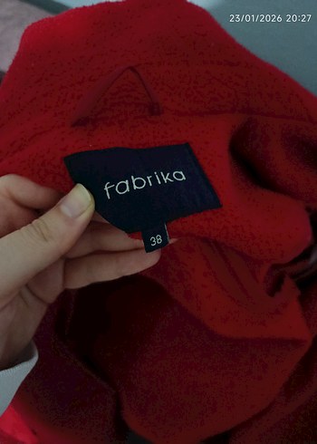 Kırmızı Uzun Kaban - Görsel 2