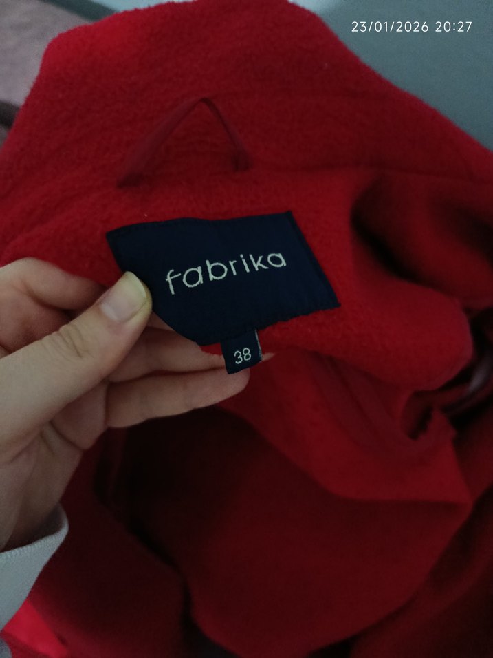 Kırmızı Uzun Kaban - Görsel 2