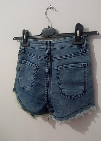 Düğmeli Mini Kot Şort - Görsel 3