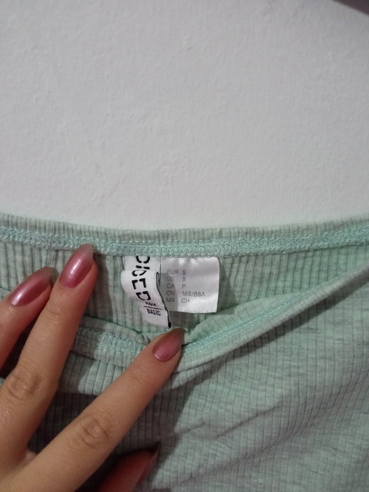 Kısa Crop Bluz - Görsel 3