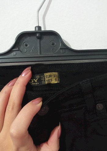 Siyah Dantelli Mini Kot Şort - Görsel 5