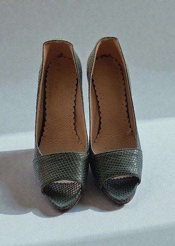 Yeşil Topuklu Ayakkabı  37 Numara  Hiç Giyilmemiş - Görsel 3