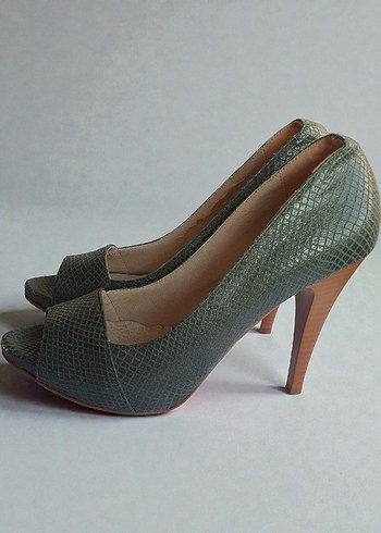 Yeşil Topuklu Ayakkabı  37 Numara  Hiç Giyilmemiş - Görsel 2