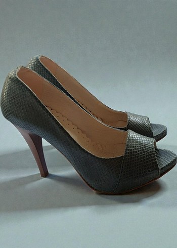 Yeşil Topuklu Ayakkabı  37 Numara  Hiç Giyilmemiş - Görsel 4