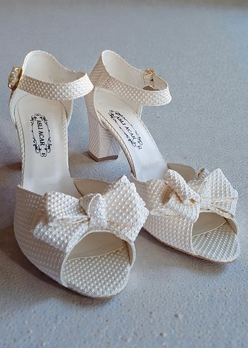 Aslı Acar Beyaz Topuklu Ayakkabı | 40 Numara | Hiç Giyilmemiş - Görsel 2