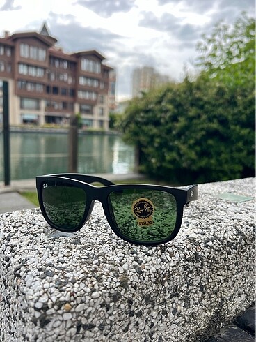 RAYBAN YEŞİL CAM SİYAH MAT ÇERÇEVE UNISEX