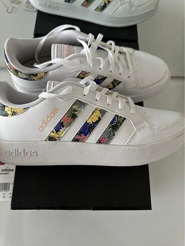 39,5 Beden Adidas Breaknet