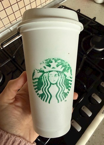 Starbucks Plastik Bardak Yeniden Kullanılabilir - Görsel 2