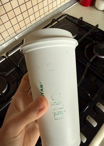 Starbucks Plastik Bardak Yeniden Kullanılabilir - Görsel 3