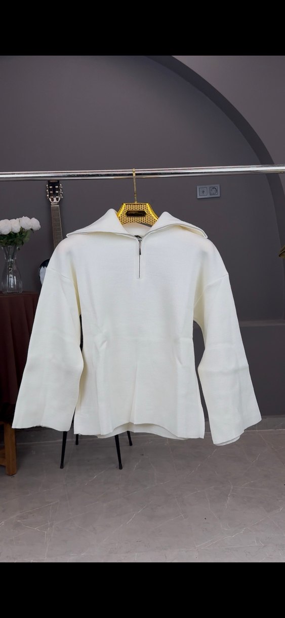 Beyaz rengi Fermuarlı Geniş Kol Triko Kazak - Görsel 2