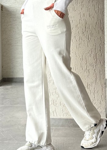 Beyaz Kadın Pamuklu Rahat Kesim Eşofman - Görsel 3