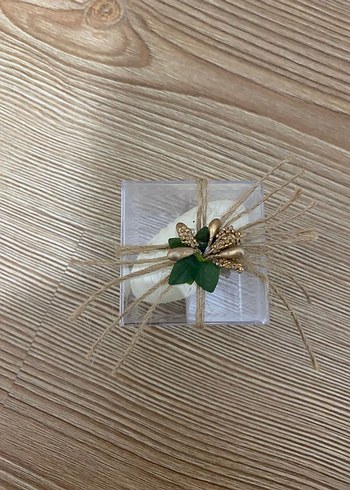 Beyaz Midye  Şeklinde Mum ve Kutusu - Görsel 2