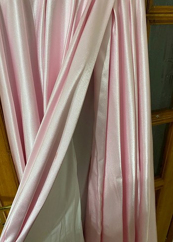 Pembe Drapeli Uzun Straplez Kadın Abiye - Görsel 4