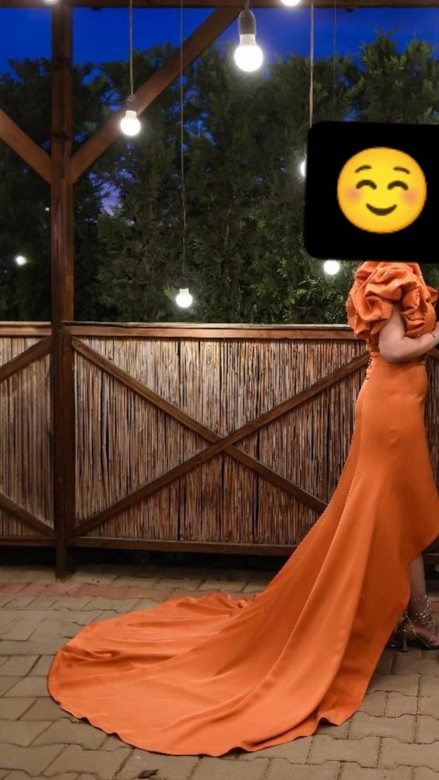 Turuncu Drapeli Straplez Uzun Abiye - Görsel 3