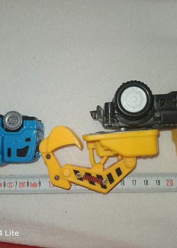 Sarı ve Mavi Renkli Oyuncak İş Araçları - Görsel 3