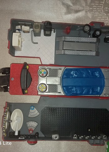 Kırmızı Lightning McQueen Oyuncak Kamyon - Görsel 3