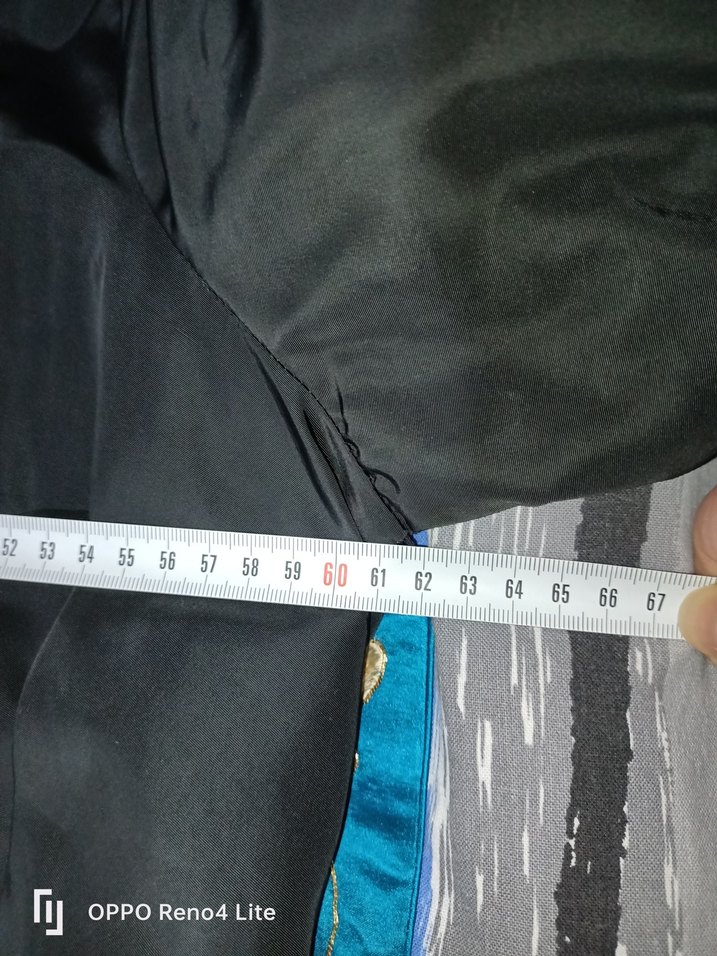 Düğmeli Siyah Midi  Kaban - Görsel 3