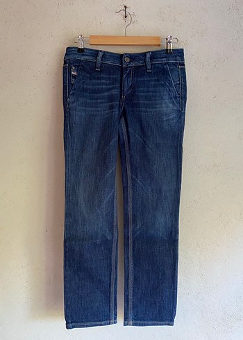 Diesel Keyute Koyu Mavi Rahat Kesim Denim Jean