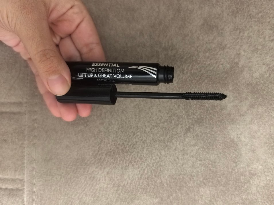 Golden rose essential hıgh defınıtıon lift great volume mascara - Görsel 3