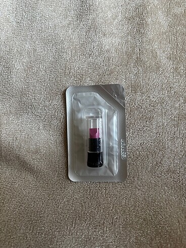 AVON IDEAL LILAC RUJ NUMUNE