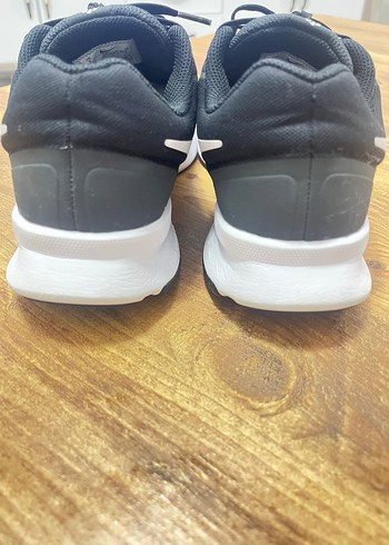 Nike Siyah Bağcıklı Erkek Koşu Ayakkabısı Run Swift 3 - Görsel 4