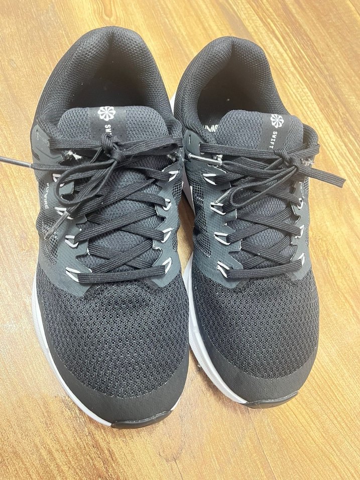 Nike Siyah Bağcıklı Erkek Koşu Ayakkabısı Run Swift 3 - Görsel 3