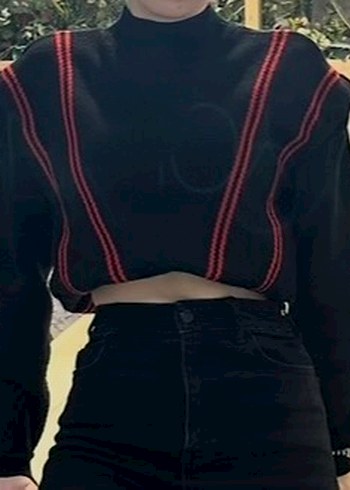 Kemer Detaylı Siyah Yüksek Yakalı Triko Kazak - Görsel 2