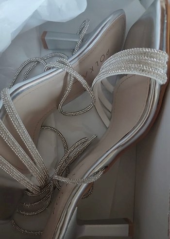 Gri Yılan Desenli Blok Topuklu Kadın Sandalet - Görsel 4