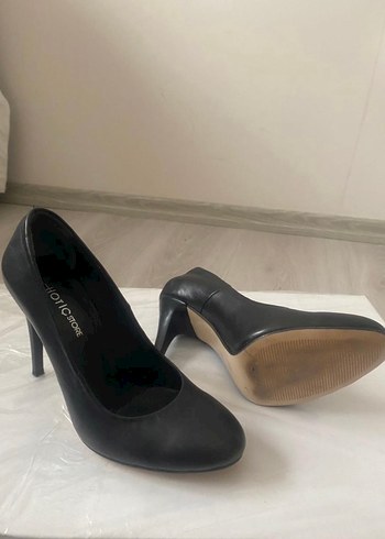 Siyah Blok Topuklu yuvarlak burunlu Kadın Stiletto - Görsel 3