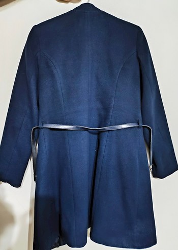 Çok az giyilmiş kadın kaban - Görsel 2