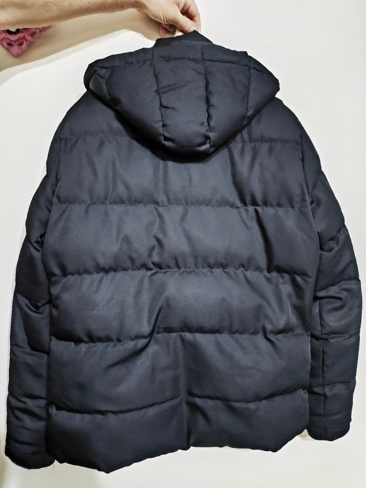 Çok az kullanılmış erkek mont - Görsel 2