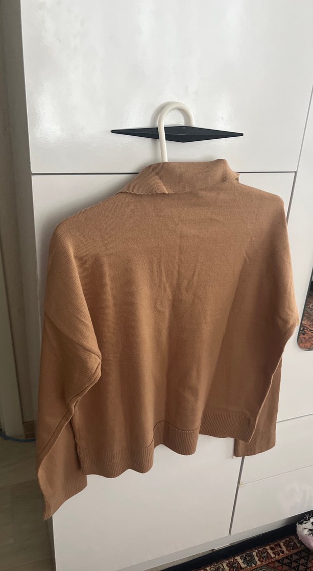 Bej V Yaka Uzun Kollu Örgü Kadın Kazak - Görsel 2