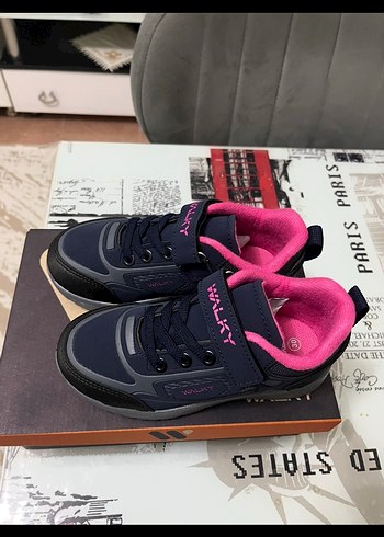 Kız Çocuk Renkli Velcro Spor Ayakkabı - Görsel 2