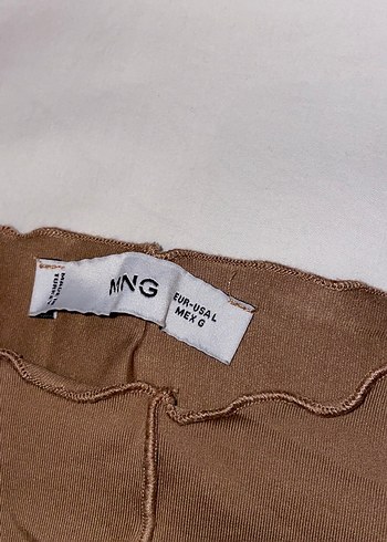 Kolsuz Yüksek Yakalı Kadın Atlet - Görsel 3