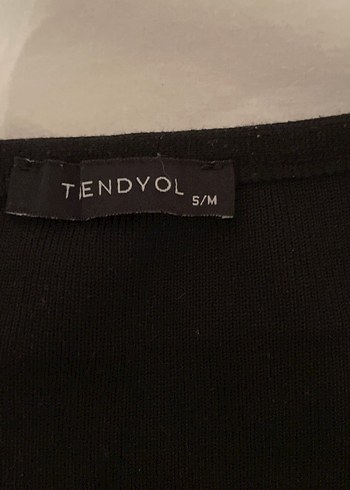 Siyah V Yakalı Rahat Kesim Kadın Kazak - Görsel 3