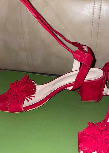 Kırmızı Süet Fırfırlı Yüksek Topuklu Kadın Ayakkabı - Görsel 2