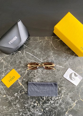 FENDİ GÖZLÜK - Görsel 2