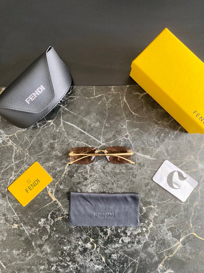 FENDİ GÖZLÜK - Görsel 2